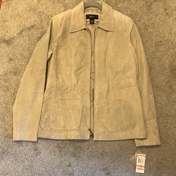 Style & Co beautiful genuine leather tan zip up jacket!! - Picture 1 of 8